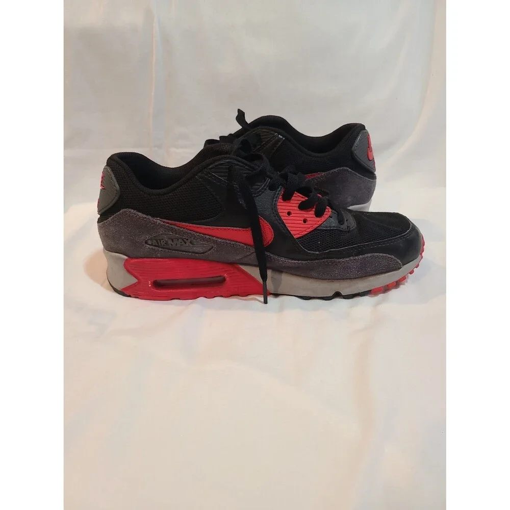 Women's Nike Air Max 90 Size 10 Black/Gray/Red 616730-020